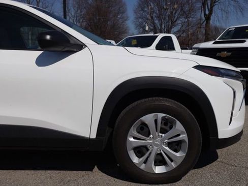 Certified 2025 Chevrolet Trax LS image 14