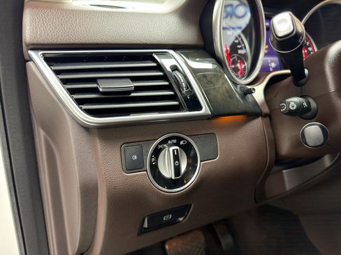 Used 2017 Mercedes-Benz GLE 350 4MATIC image 16