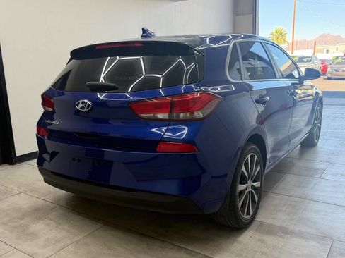 Used 2019 Hyundai Elantra GT image 9