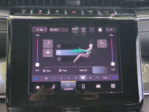 Used 2022 Jeep Grand Cherokee Altitude AWD/4WD image 26