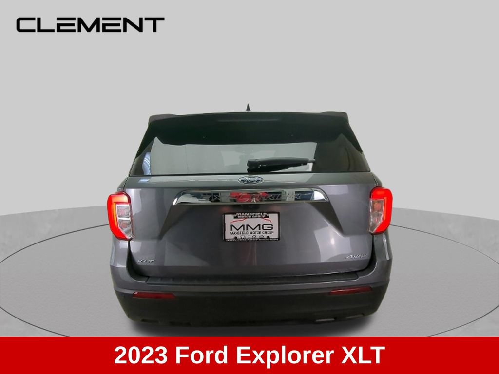 Used 2023 Ford Explorer XLT AWD/4WD image 5