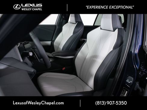 New 2026 Lexus TX 500h AWD image 5