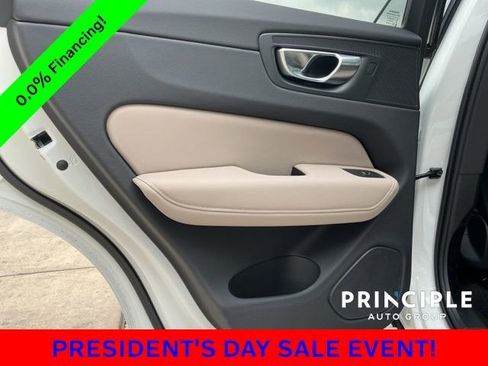 New 2026 Volvo XC60 B5 Plus w/ Protection Package Premier image 29