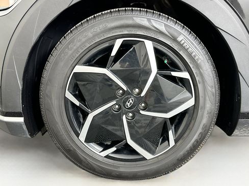 Used 2022 Hyundai Ioniq 5 SE image 11