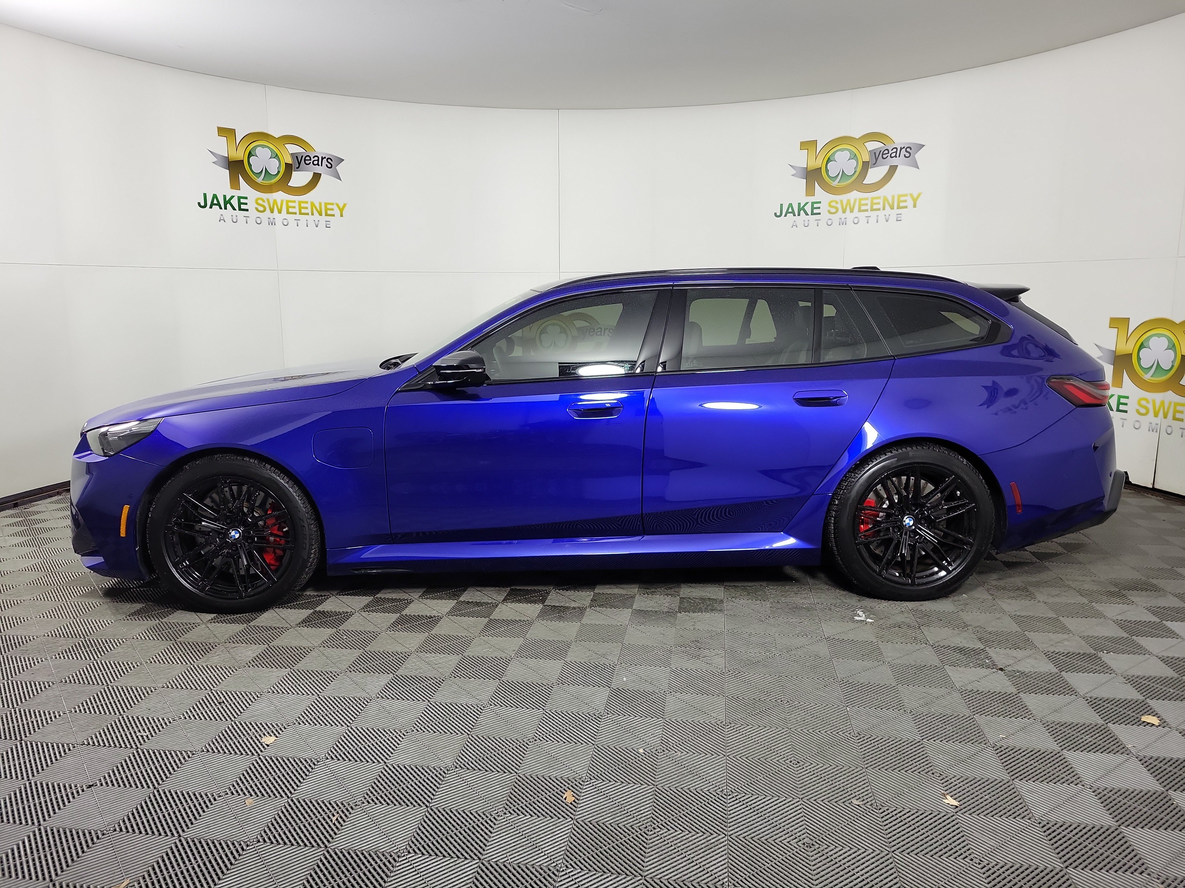 Used 2026 BMW M5 Touring AWD/4WD image 4