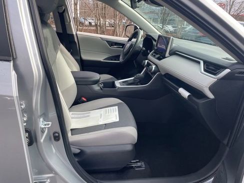 New 2025 Toyota RAV4 XLE image 40