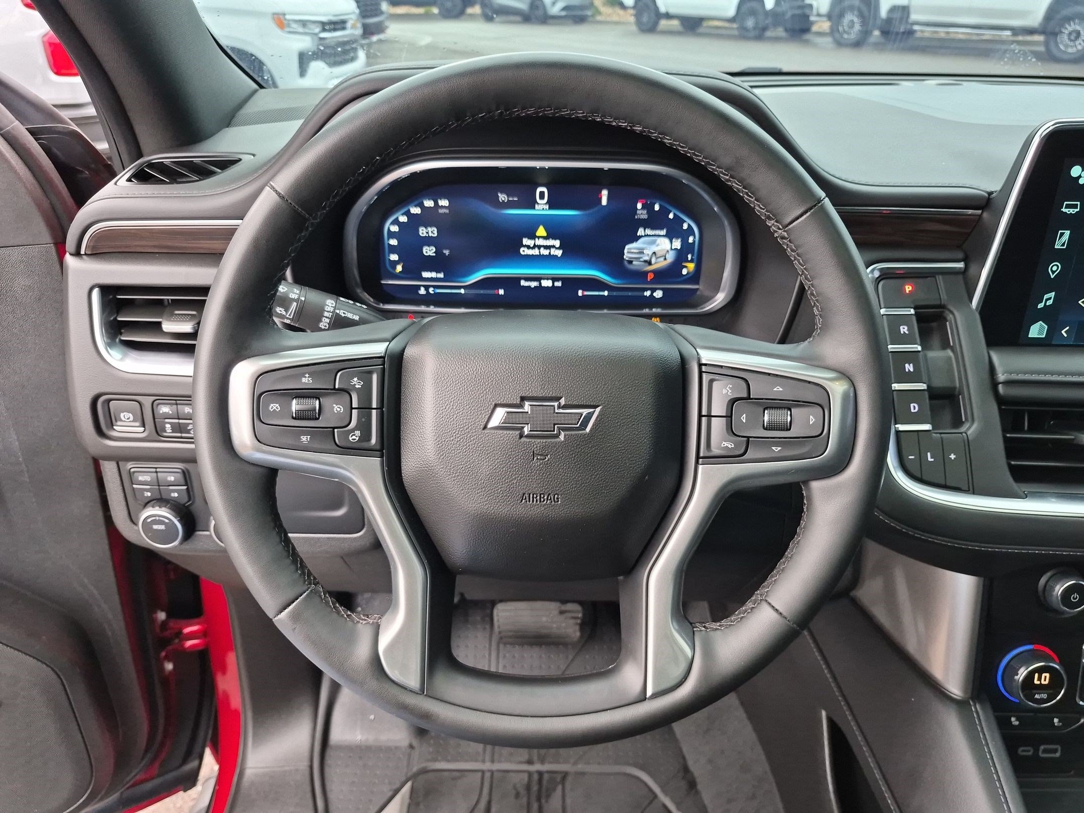 Used 2023 Chevrolet Tahoe Z71 w/ Luxury Package AWD/4WD image 17
