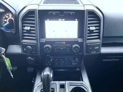 Used 2017 Ford F150 XLT w/ Equipment Group 302A Luxury AWD/4WD image 14
