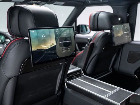 New 2025 Land Rover Range Rover SV image 41