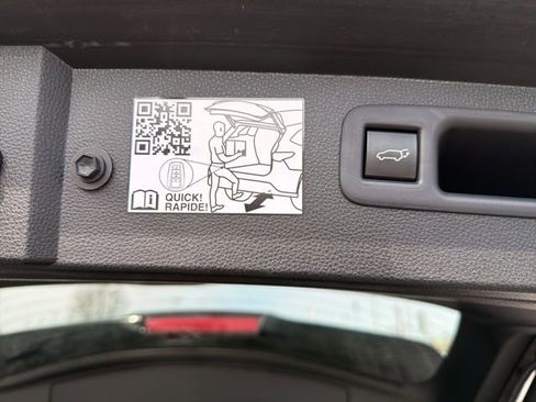 Used 2022 Toyota Highlander Limited image 41