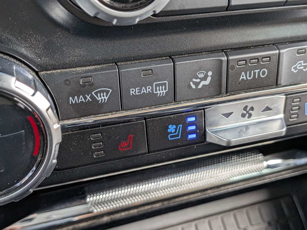 Used 2023 Ford F150 Lariat w/ Equipment Group 502A High AWD/4WD image 29