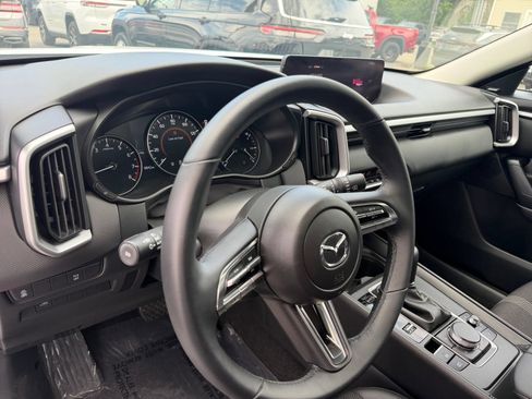 Used 2025 MAZDA CX-50 AWD 2.5 S w/ Premium Package image 18