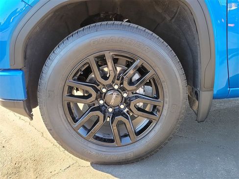 Used 2023 GMC Sierra 1500 Elevation image 31