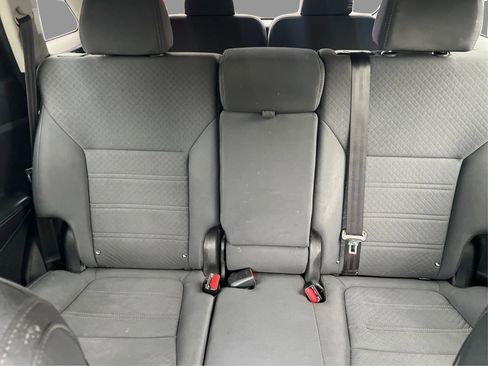 Used 2017 Kia Sorento AWD w/ LX Convenience Package image 16