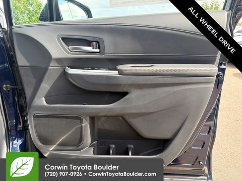 Used 2026 Toyota Sienna Platinum AWD/4WD image 10