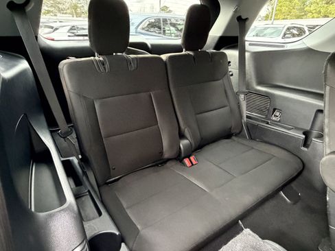 Used 2021 Ford Explorer XLT w/ Class III Trailer Tow Package image 17