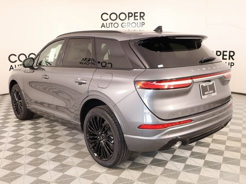 New 2026 Lincoln Corsair Premiere image 23