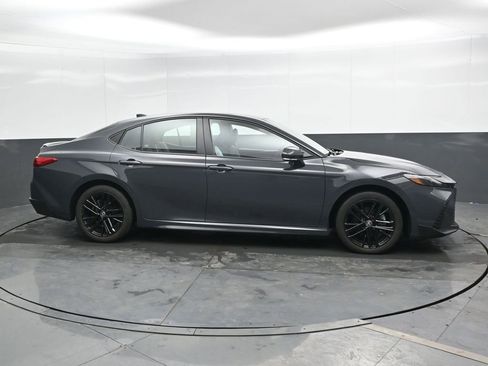 Used 2025 Toyota Camry SE w/ Multimedia Upgrade Package image 3