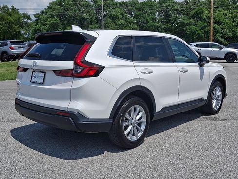 Used 2024 Honda CR-V EX-L image 6