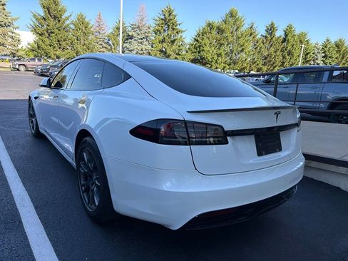 Used 2022 Tesla Model S Plaid AWD/4WD image 2