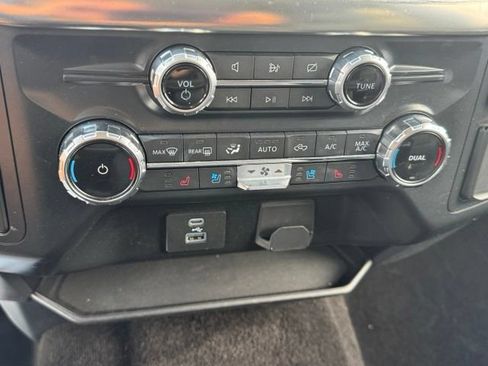 Used 2022 Ford F150 Lariat w/ Equipment Group 501A Mid AWD/4WD image 35