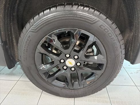 Used 2020 Chevrolet Traverse LT AWD/4WD image 11
