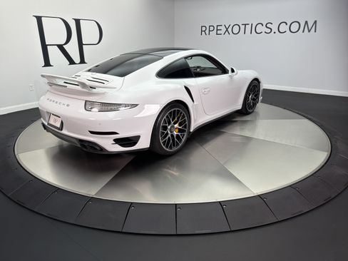 Used 2014 Porsche 911 Turbo S AWD/4WD image 6