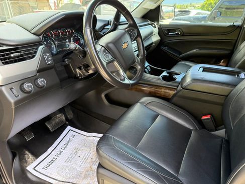 Used 2018 Chevrolet Suburban LT AWD/4WD image 7