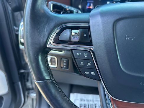 Used 2022 Lincoln Navigator L Reserve RWD image 14