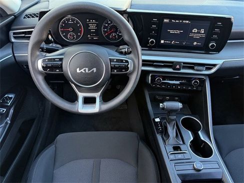 Used 2022 Kia K5 LXS image 11
