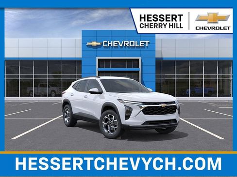 New 2026 Chevrolet Trax LT w/ Driver Confidence Package FWD image 1