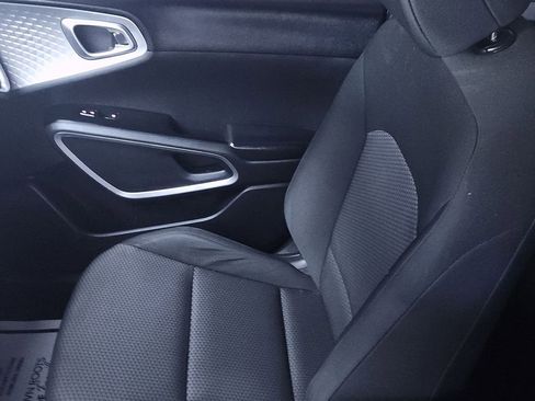 Used 2020 Kia Soul FWD image 22