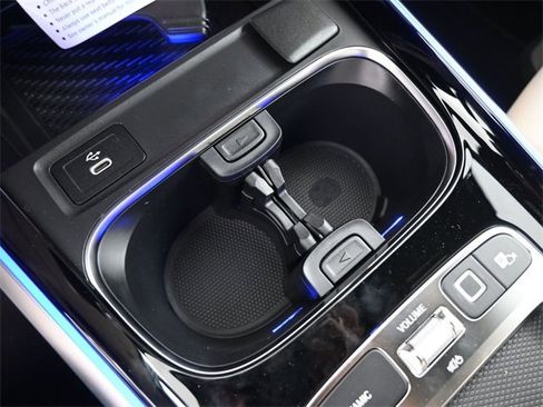 New 2026 Mercedes-Benz GLB 250 image 4