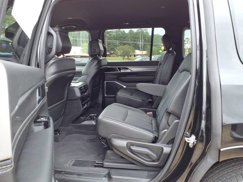 New 2026 Jeep Grand Wagoneer Limited AWD/4WD image 16