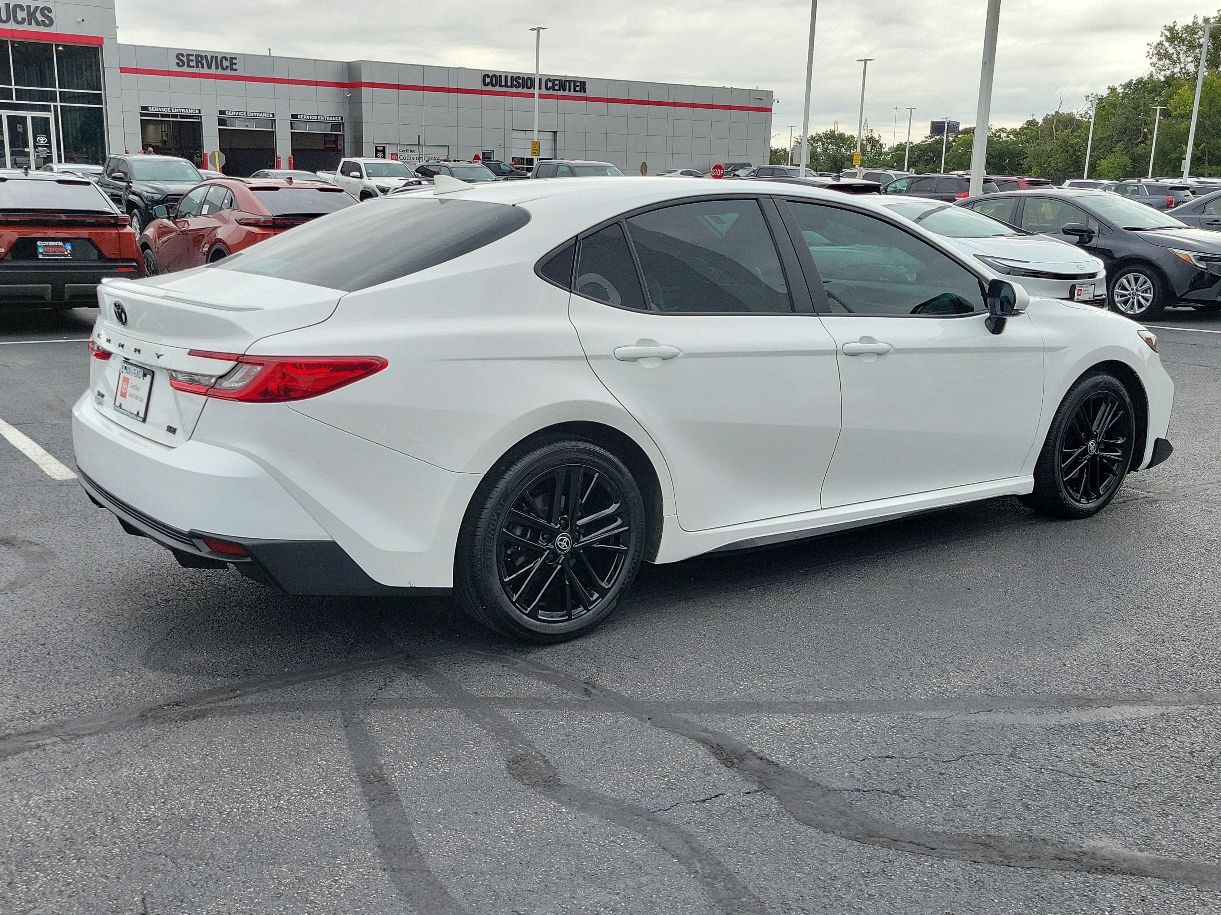 Certified 2025 Toyota Camry SE w/ Convenience Package FWD image 5