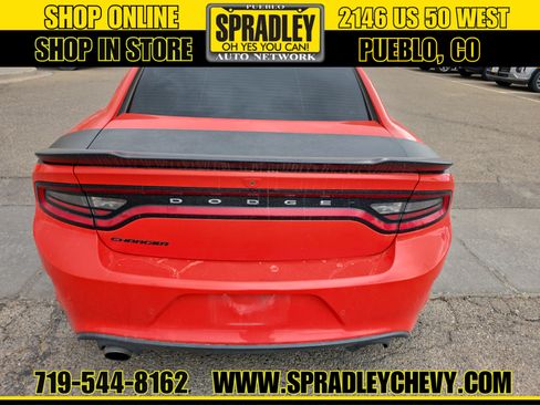 Used 2018 Dodge Charger R/T RWD image 4