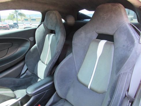 Used 2017 McLaren 570S Coupe image 9