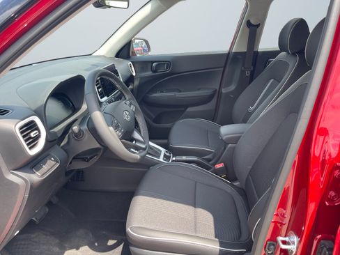 New 2025 Hyundai Venue Limited image 10