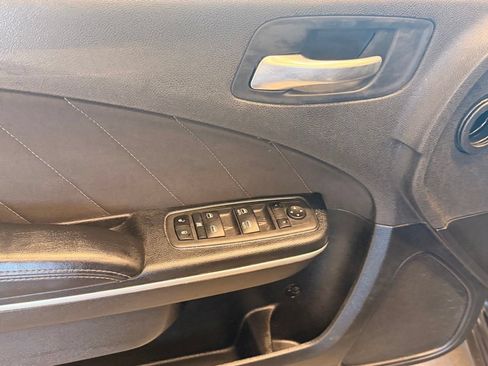 Used 2022 Dodge Charger SXT RWD image 23