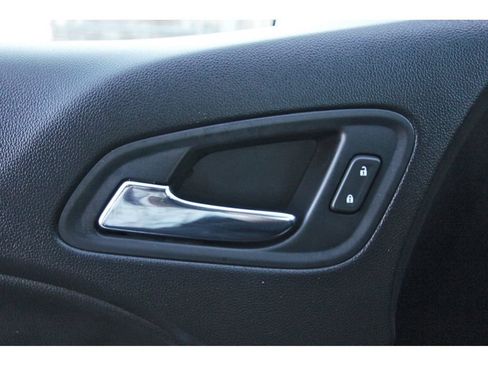 Used 2018 GMC Canyon SLE w/ SLE Convenience Package image 24