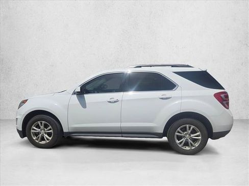 Used 2017 Chevrolet Equinox LT FWD image 9