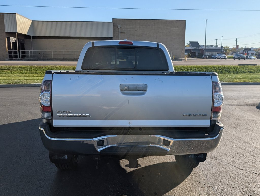 Used 2010 Toyota Tacoma 4x4 Double Cab image 6