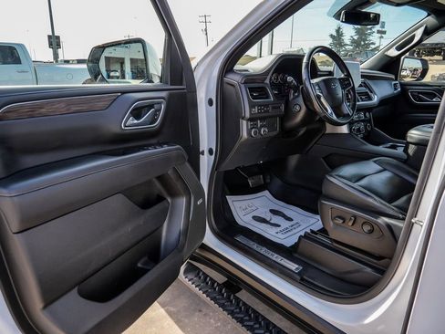 Used 2021 Chevrolet Tahoe Z71 w/ Luxury Package image 29