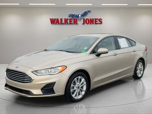 Used 2019 Ford Fusion SE image 7