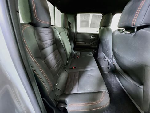 Used 2025 Nissan Frontier PRO-4X AWD/4WD image 24