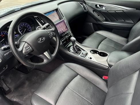Used 2016 INFINITI Q50 3.0t Premium w/ 3.0T Premium Plus Package RWD image 11