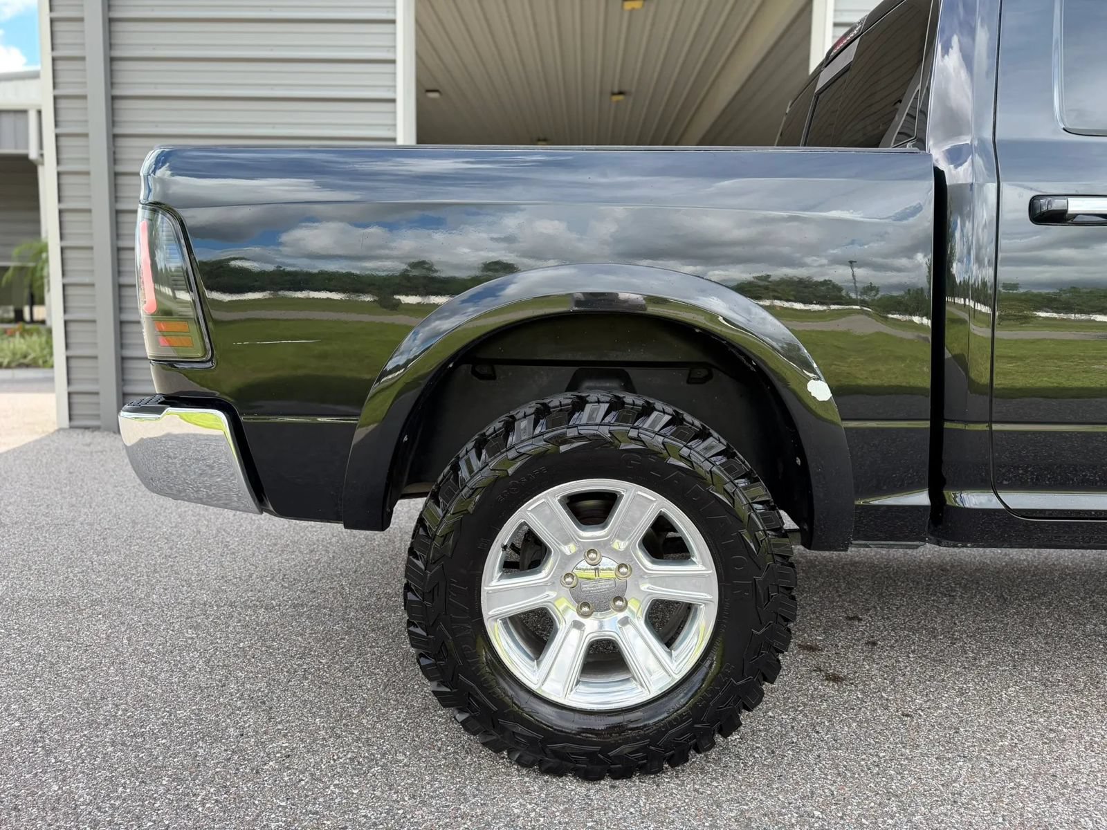 Used 2015 RAM 1500 Laramie Longhorn w/ Convenience Group AWD/4WD image 11