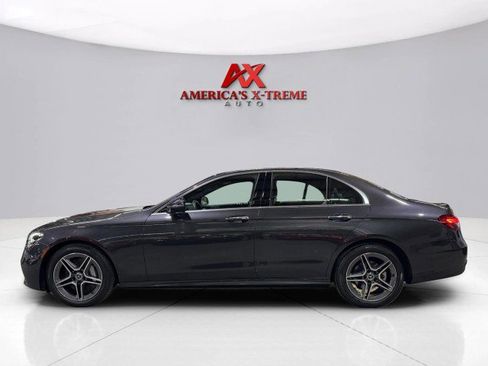 Used 2023 Mercedes-Benz E 350 4MATIC Sedan image 3