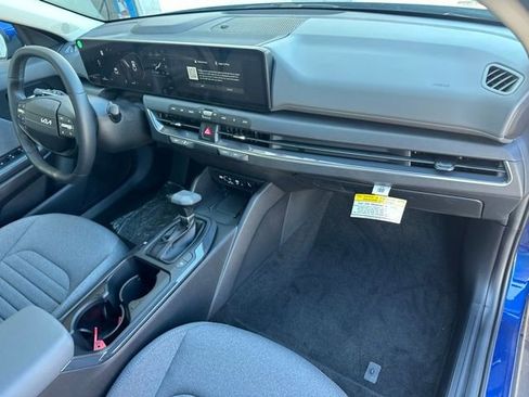 New 2025 Kia K4 EX image 24