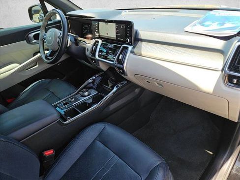 Used 2022 Kia Sorento SX Prestige w/ Panoramic Sunroof Package image 20